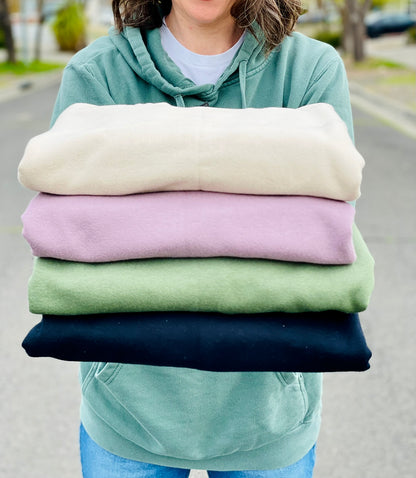 Mama Embroidered Crewneck Sweatshirt